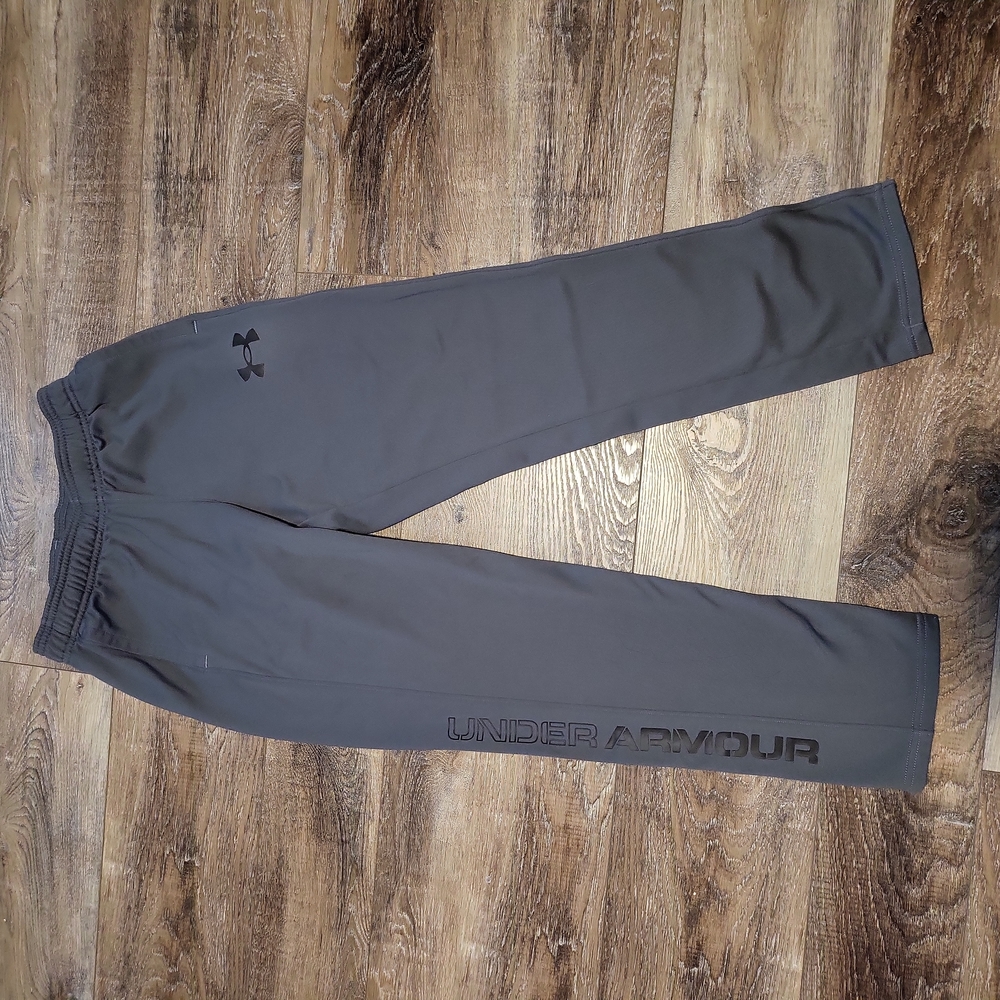 Under Armour pants - youth medium